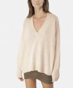 MAJESTIC FILATURES Pull Col V Raccoon Beige 11 MAJESTIC FILATURES Pull Col V Raccoon Beige -Boutique MAJESTIC FILATURES unnamed file 1135