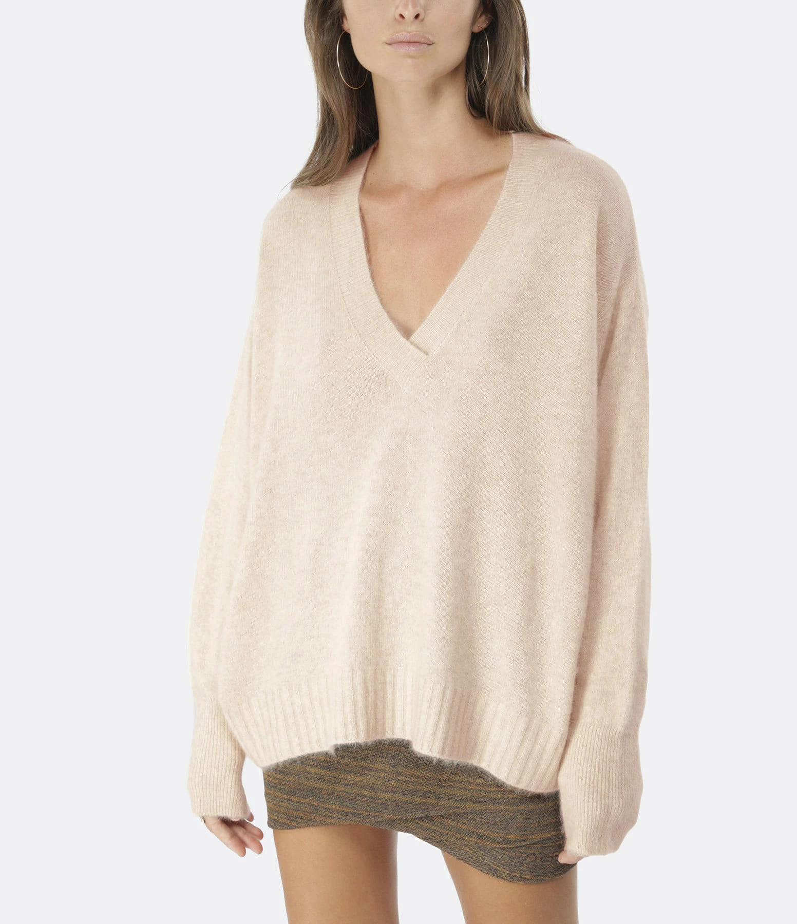 MAJESTIC FILATURES Pull Col V Raccoon Beige 5 MAJESTIC FILATURES Pull Col V Raccoon Beige – Image 3