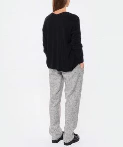 CT PLAGE Pull Col V Raccoon Laine Noir -Boutique MAJESTIC FILATURES unnamed file 1157