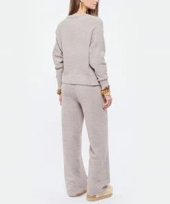 UGG Sweatshirt Paula Col V Gris 11 UGG Sweatshirt Paula Col V Gris -Boutique MAJESTIC FILATURES unnamed file 1231