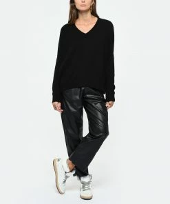 KUJTEN Pull Mel Cachemire Noir -Boutique MAJESTIC FILATURES unnamed file 1240