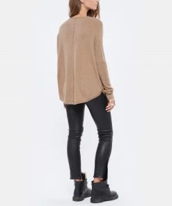KUJTEN Pull Misha Col V Oversize Cachemire Camel -Boutique MAJESTIC FILATURES unnamed file 1258