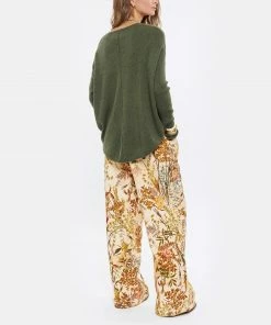 KUJTEN Pull Misha Col V Oversize Cachemire Kaki Foncé -Boutique MAJESTIC FILATURES unnamed file 1264