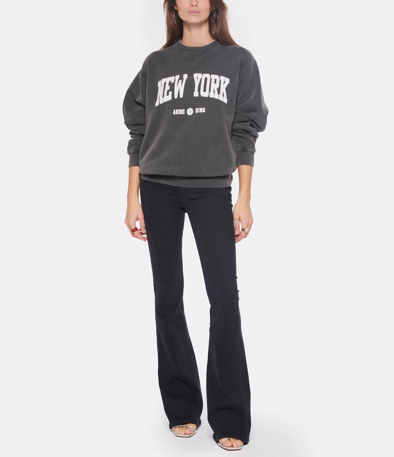 ANINE BING Sweatshirt Ramona NY Coton Organique Noir Délavé 6 ANINE BING Sweatshirt Ramona NY Coton Organique Noir Délavé – Image 4