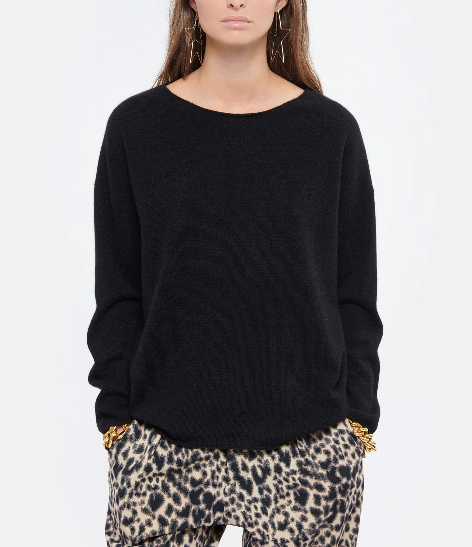 MAJESTIC FILATURES Pull Col Bateau Cachemire Noir 5 MAJESTIC FILATURES Pull Col Bateau Cachemire Noir – Image 3