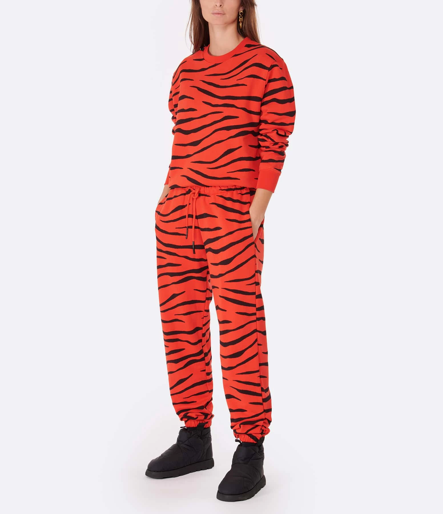 GAÏA GAÏA Sweatshirt Loose Thalia Zebra Rouge Cayenne 6 GAÏA GAÏA Sweatshirt Loose Thalia Zebra Rouge Cayenne – Image 4