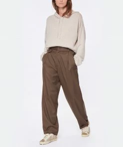 JEANNE VOULAND Sweatshirt Hoodie Gian Laine Beige 10 JEANNE VOULAND Sweatshirt Hoodie Gian Laine Beige -Boutique MAJESTIC FILATURES unnamed file 1861