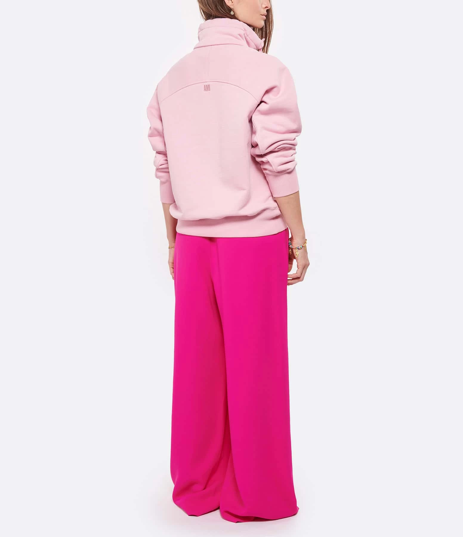 AMI PARIS Sweatshirt Zippé Unisexe Ami De Cœur Coton Biologique Rose Pâle 6 AMI PARIS Sweatshirt Zippé Unisexe Ami De Cœur Coton Biologique Rose Pâle – Image 4