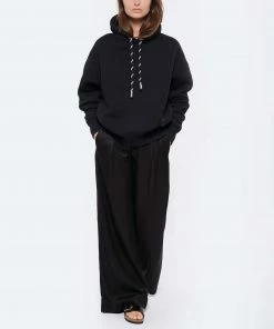 AMI PARIS Sweatshirt Hoodie Unisexe Ami De Cœur Satin Coton Biologique Noir -Boutique MAJESTIC FILATURES unnamed file 1923