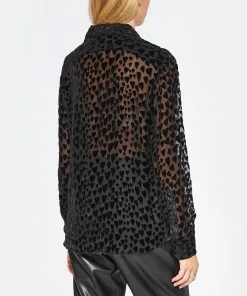 AMI PARIS Chemise Soie Cœurs Noir -Boutique MAJESTIC FILATURES unnamed file 2396