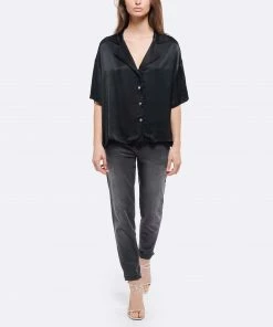 JEANNE VOULAND Chemise Hella Satin Noir -Boutique MAJESTIC FILATURES unnamed file 2487