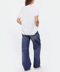 GANNI Tee-shirt Smiley Coton Organique Bright White 11 GANNI Tee-shirt Smiley Coton Organique Bright White -Boutique MAJESTIC FILATURES unnamed file 3059 scaled