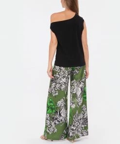 NORMA KAMALI Top Col Évasé Noir 11 NORMA KAMALI Top Col Évasé Noir -Boutique MAJESTIC FILATURES unnamed file 3243