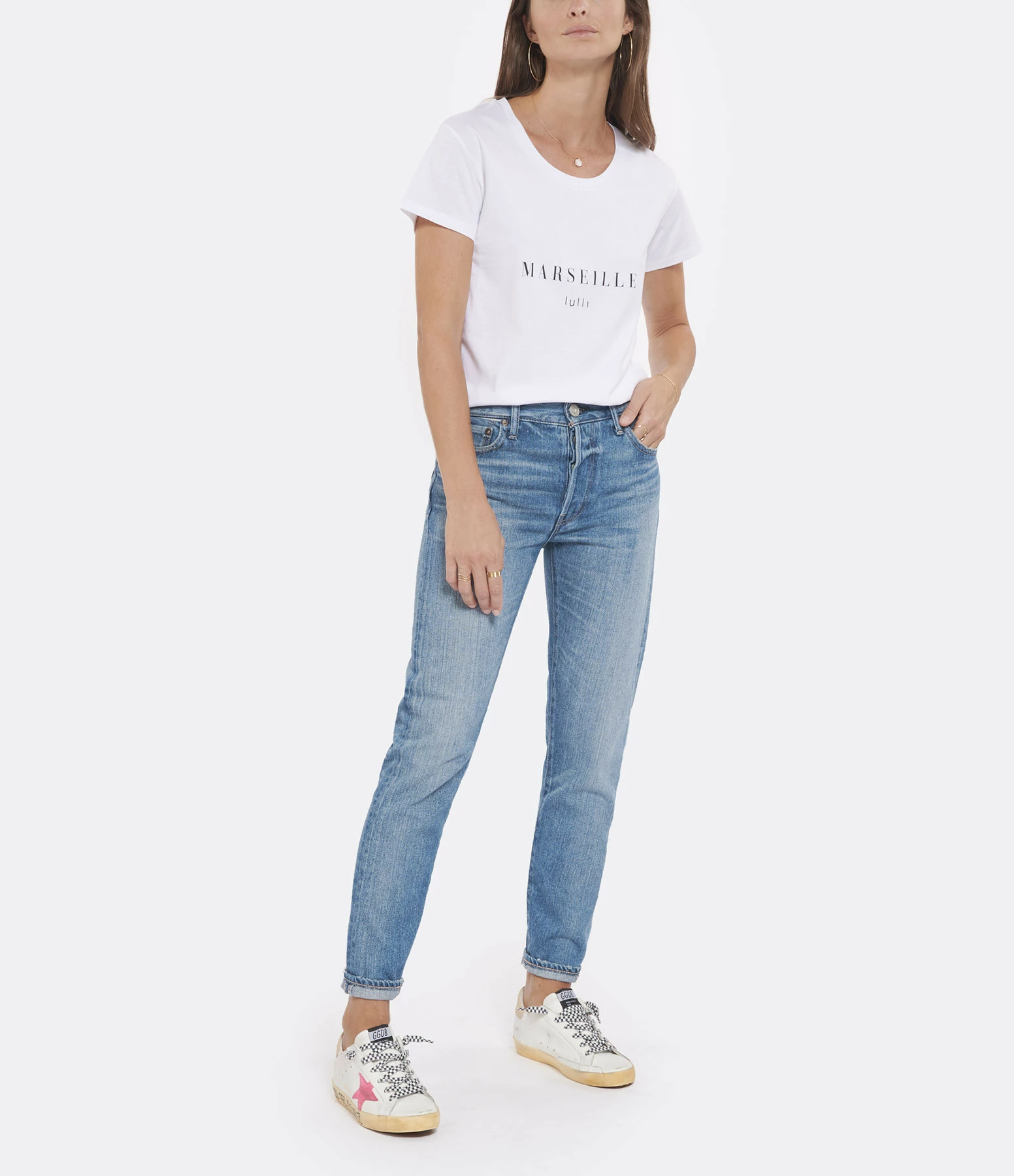 Tee-shirt Lulli Marseille Col Rond Coton Bio Blanc, Collaboration Jeanne Vouland X Lulli 5 Tee-shirt Lulli Marseille Col Rond Coton Bio Blanc, Collaboration Jeanne Vouland X Lulli – Image 3