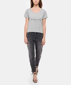 Tee-shirt Lulli Marseille Col Rond Coton Gris, Collaboration Jeanne Vouland X Lulli 10 Tee-shirt Lulli Marseille Col Rond Coton Gris, Collaboration Jeanne Vouland X Lulli -Boutique MAJESTIC FILATURES unnamed file 3308