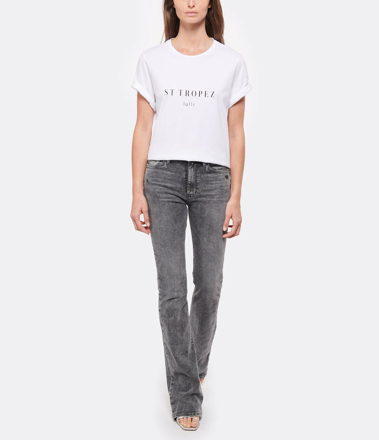 Tee-shirt Lulli St-Tropez Col Rond Coton Bio Blanc, Collaboration Jeanne Vouland X Lulli 6 Tee-shirt Lulli St-Tropez Col Rond Coton Bio Blanc, Collaboration Jeanne Vouland X Lulli – Image 4