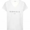 Tee-shirt Lulli Marseille Col V Coton Bio Blanc, Collaboration Jeanne Vouland X Lulli -Boutique MAJESTIC FILATURES unnamed file 3319
