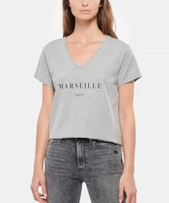 Tee-shirt Lulli Marseille Col V Coton Gris, Collaboration Jeanne Vouland X Lulli -Boutique MAJESTIC FILATURES unnamed file 3325