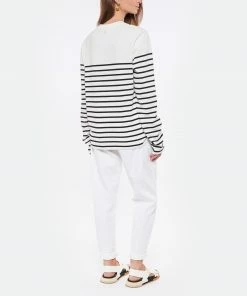 AMI PARIS Marinière Unisexe Ami De Cœur Coton Biologique Blanc Noir 10 AMI PARIS Marinière Unisexe Ami De Cœur Coton Biologique Blanc Noir -Boutique MAJESTIC FILATURES unnamed file 3622