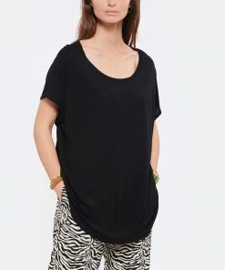 MAEVY MOUVEMENT LIBRE Tee-shirt Parfait Bambou Noir 9 MAEVY MOUVEMENT LIBRE Tee-shirt Parfait Bambou Noir -Boutique MAJESTIC FILATURES unnamed file 3695