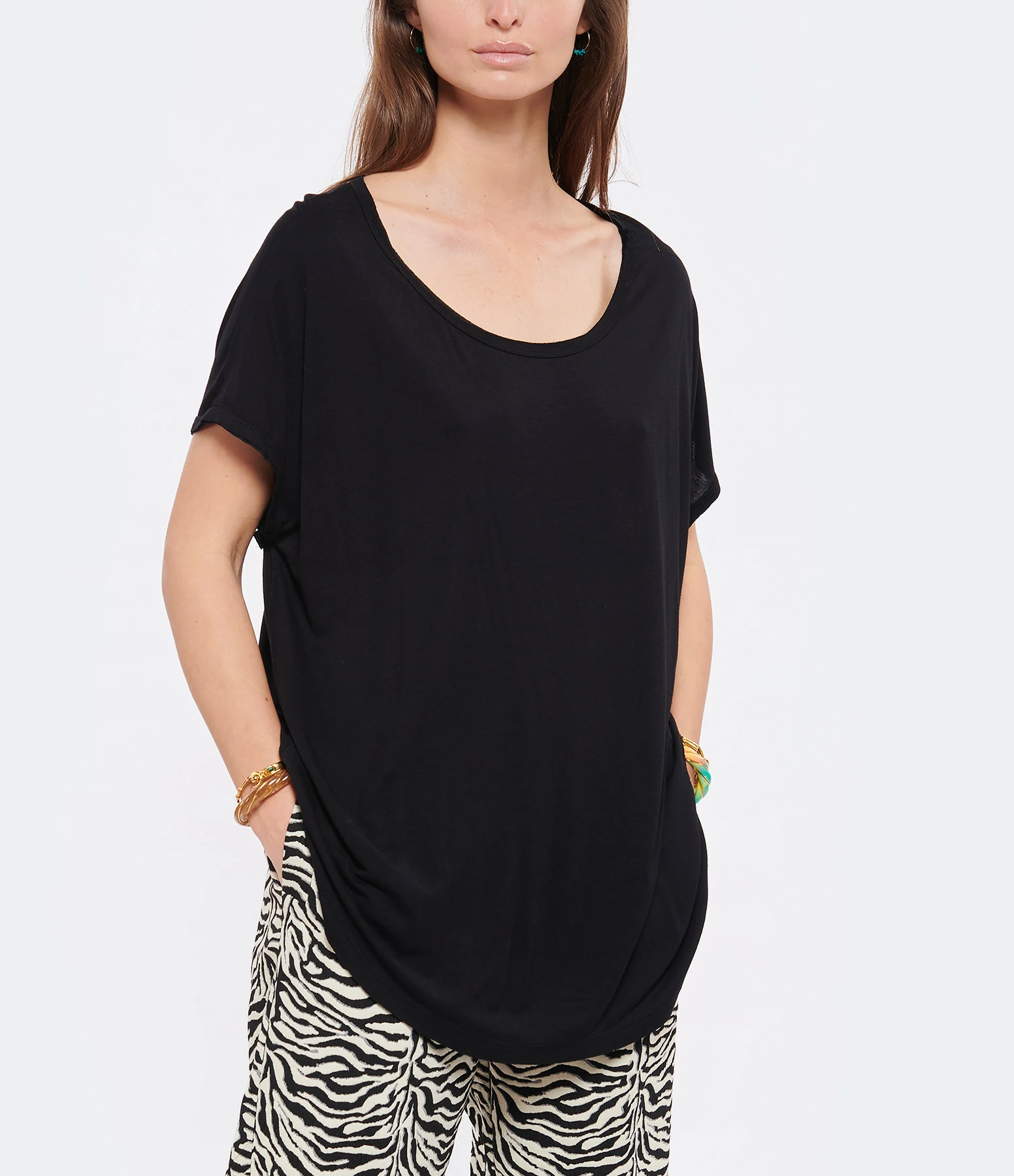 MAEVY MOUVEMENT LIBRE Tee-shirt Parfait Bambou Noir 5 MAEVY MOUVEMENT LIBRE Tee-shirt Parfait Bambou Noir – Image 3
