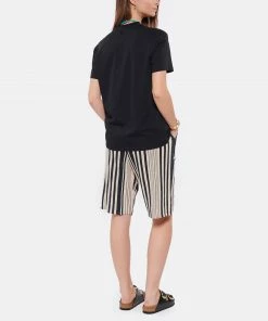 AMI PARIS Tee-shirt Unisexe Ami De Cœur Coton Biologique Noir 11 AMI PARIS Tee-shirt Unisexe Ami De Cœur Coton Biologique Noir -Boutique MAJESTIC FILATURES unnamed file 3707