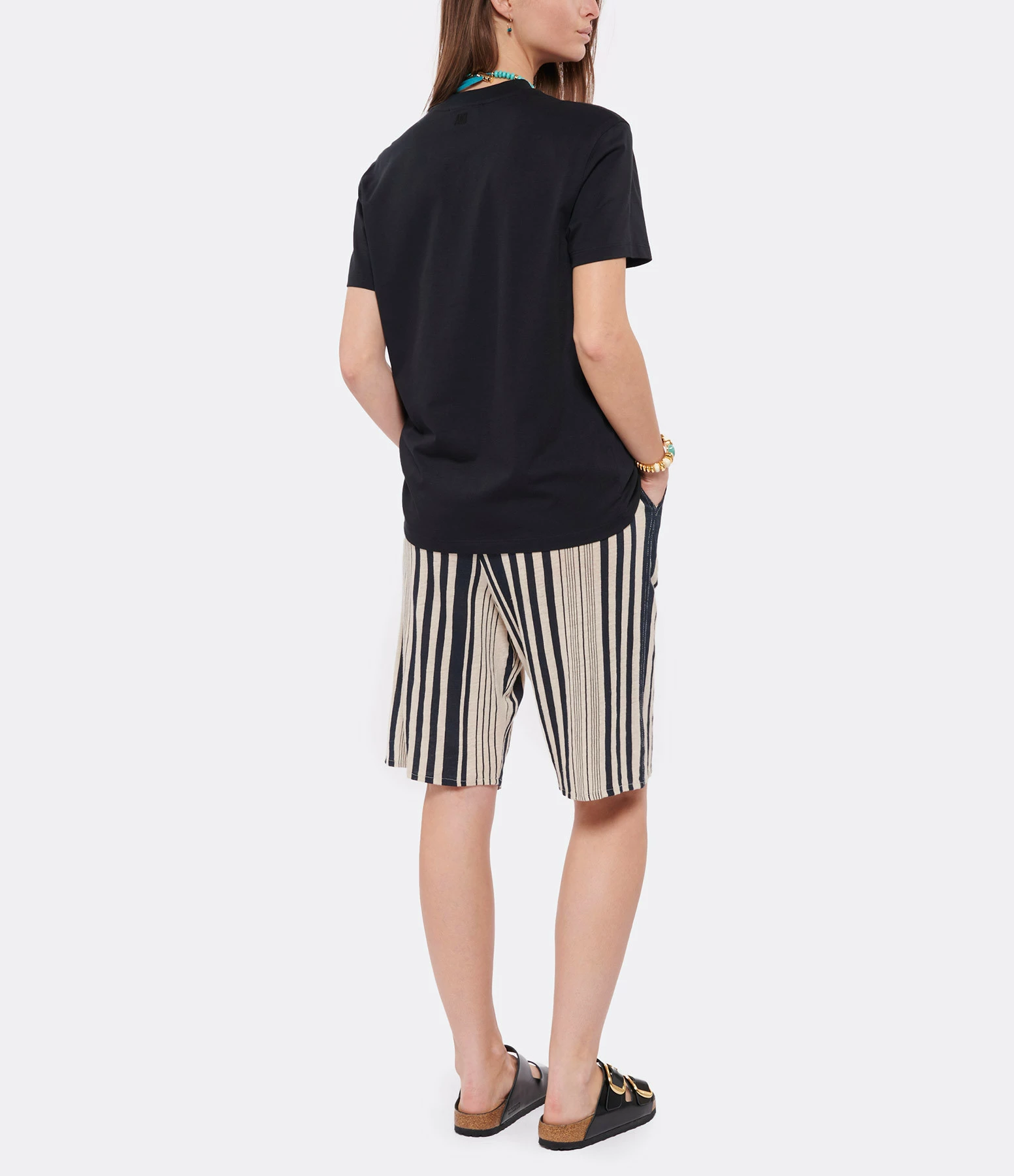 AMI PARIS Tee-shirt Unisexe Ami De Cœur Coton Biologique Noir 6 AMI PARIS Tee-shirt Unisexe Ami De Cœur Coton Biologique Noir – Image 4