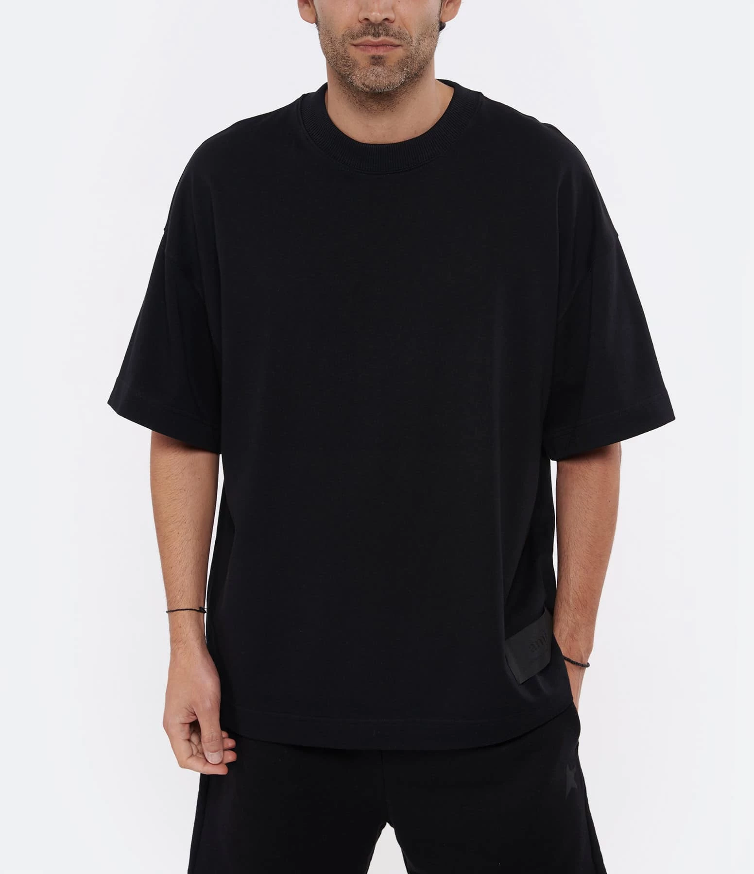 AMI PARIS Tee-shirt Unisexe Ami De Cœur Satin Coton Biologique Noir 7 AMI PARIS Tee-shirt Unisexe Ami De Cœur Satin Coton Biologique Noir – Image 5