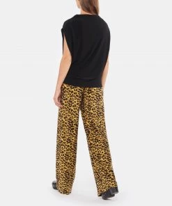 NORMA KAMALI Top Noir Manches Chauves Souris 11 NORMA KAMALI Top Noir Manches Chauves Souris -Boutique MAJESTIC FILATURES unnamed file 3815