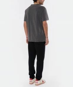 GOLDEN GOOSE Tee-shirt Homme Golden Patch Coton Anthracite 11 GOLDEN GOOSE Tee-shirt Homme Golden Patch Coton Anthracite -Boutique MAJESTIC FILATURES unnamed file 3871