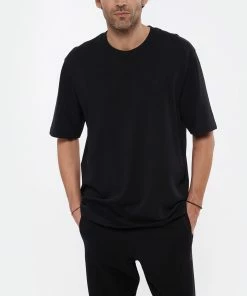 AMI PARIS Tee-shirt Unisexe Ami De Cœur Coton Biologique Noir 13 AMI PARIS Tee-shirt Unisexe Ami De Cœur Coton Biologique Noir -Boutique MAJESTIC FILATURES unnamed file 3928