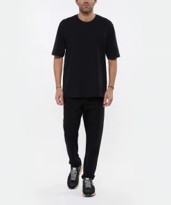 AMI PARIS Tee-shirt Unisexe Ami De Cœur Coton Biologique Noir 14 AMI PARIS Tee-shirt Unisexe Ami De Cœur Coton Biologique Noir -Boutique MAJESTIC FILATURES unnamed file 3929
