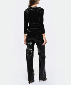 ISABEL MARANT Top Gubaia Noir 11 ISABEL MARANT Top Gubaia Noir -Boutique MAJESTIC FILATURES unnamed file 3966