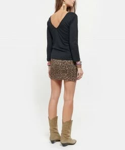 MAJESTIC FILATURES Tee-shirt Manches 3/4 Col V Lin Noir 9 MAJESTIC FILATURES Tee-shirt Manches 3/4 Col V Lin Noir -Boutique MAJESTIC FILATURES unnamed file 4219