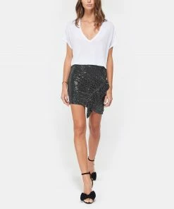 JEANNE VOULAND Tee-shirt Bacha Col V Lyocell Blanc 12 JEANNE VOULAND Tee-shirt Bacha Col V Lyocell Blanc -Boutique MAJESTIC FILATURES unnamed file 4303