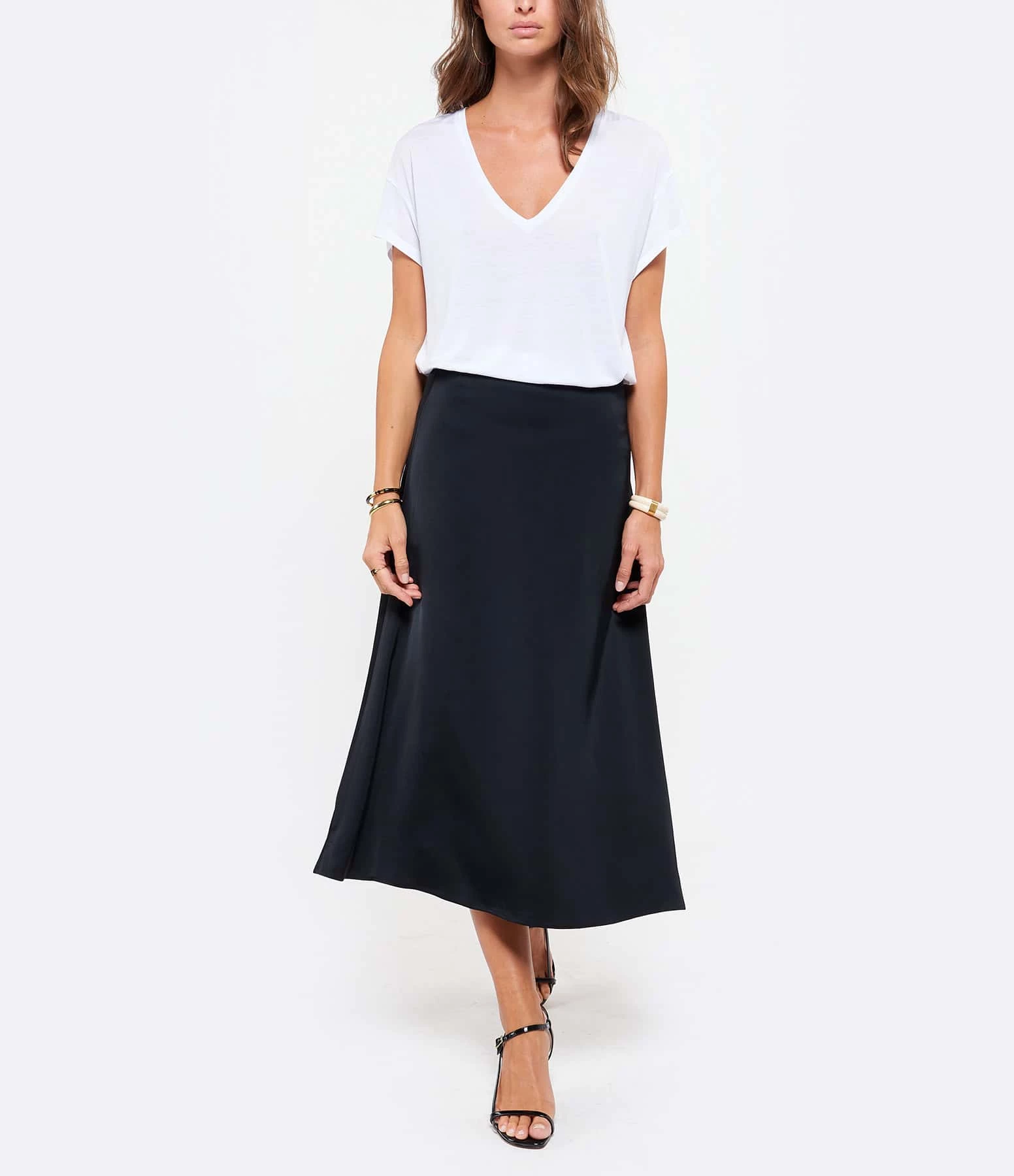 JEANNE VOULAND Tee-shirt Bacha Col V Lyocell Blanc 8 JEANNE VOULAND Tee-shirt Bacha Col V Lyocell Blanc – Image 6