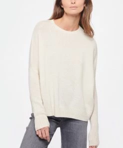 KUJTEN Pull Amélie Col Rond Cachemire Blanc -Boutique MAJESTIC FILATURES unnamed file 490