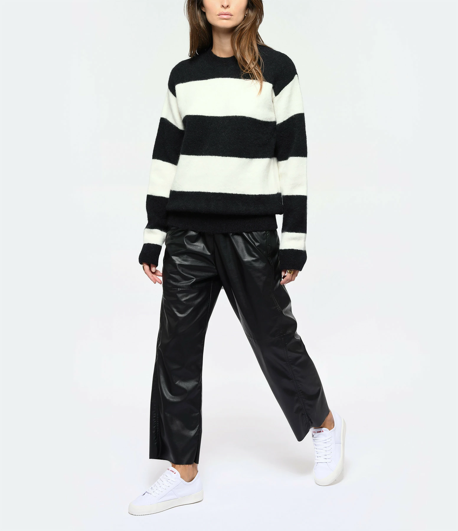 A.P.C. Pull Suzie Alpaga Noir 5 A.P.C. Pull Suzie Alpaga Noir – Image 3