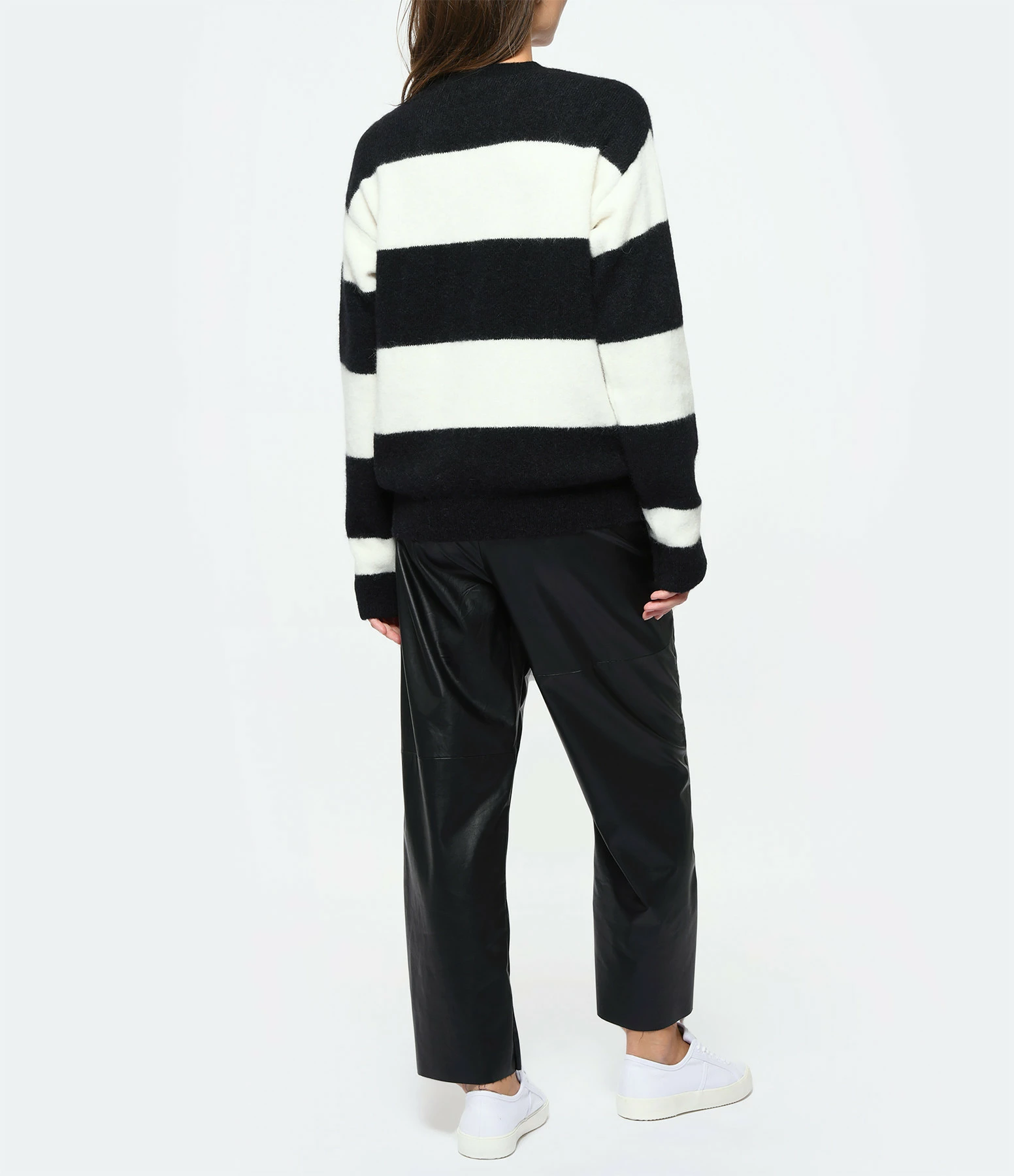 A.P.C. Pull Suzie Alpaga Noir 6 A.P.C. Pull Suzie Alpaga Noir – Image 4