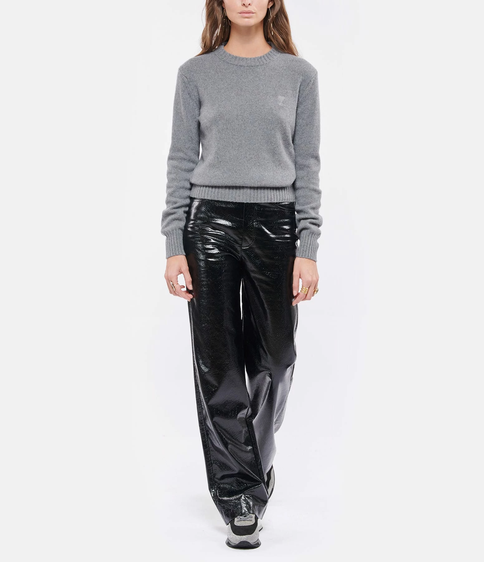 AMI PARIS Pull Col Rond Ami De Cachemire Recyclé Gris 7 AMI PARIS Pull Col Rond Ami De Cachemire Recyclé Gris – Image 5