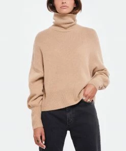 LES TRICOTS DE LÉA Pull Monprince Cachemire Camel -Boutique MAJESTIC FILATURES unnamed file 845