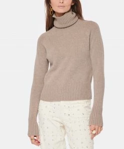 AMI PARIS Pull Col Roulé Laine Beige 10 AMI PARIS Pull Col Roulé Laine Beige -Boutique MAJESTIC FILATURES unnamed file 900