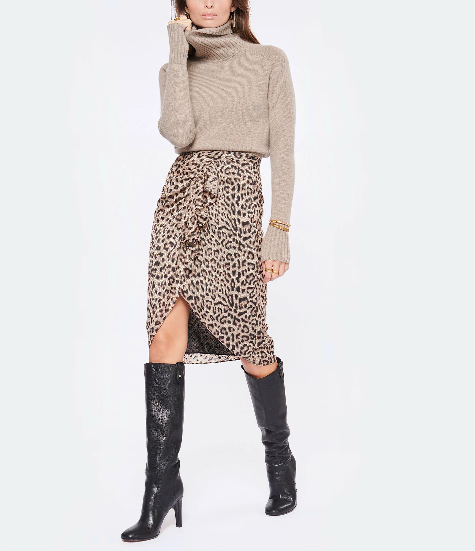 AMI PARIS Pull Col Roulé Laine Beige 8 AMI PARIS Pull Col Roulé Laine Beige – Image 6