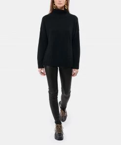 KUJTEN Pull Ulla Col Cheminé Oversize Cachemire Noir -Boutique MAJESTIC FILATURES unnamed file 971